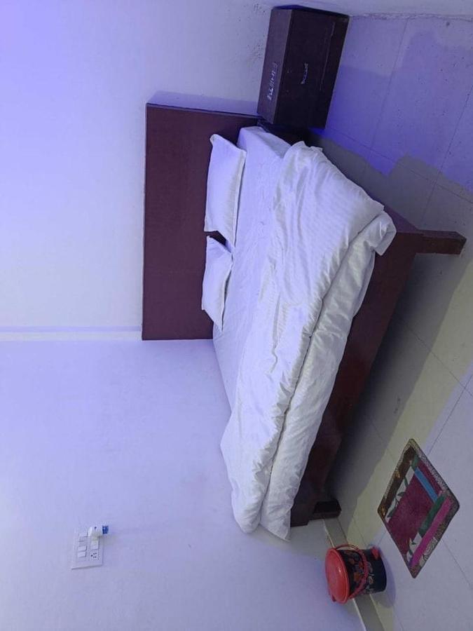 Oyo Pandey Ji Guesthouse Gorakhpur Εξωτερικό φωτογραφία